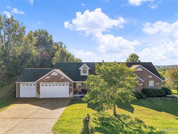 3rd image of 976 Brownsmill Rd