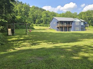 32023 Indian Chapel Dr, Rushford, MN 55971