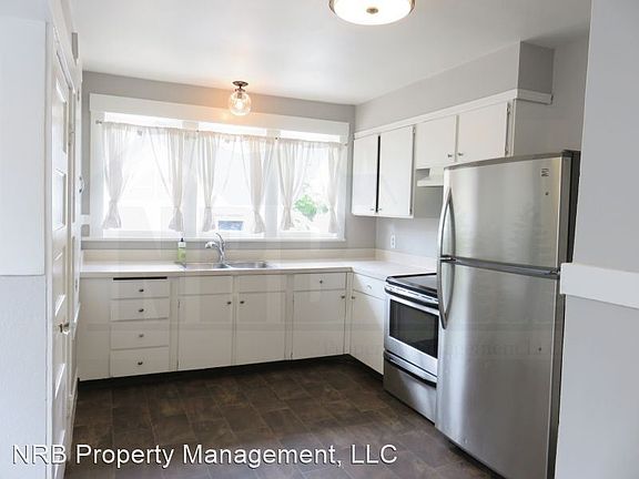 4th image of 714 N Pine St