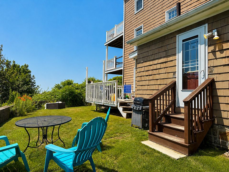 1st image of 17 Silva Ct #1L