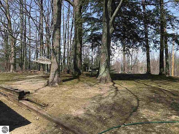4th image of 3964 Dogwood Dr