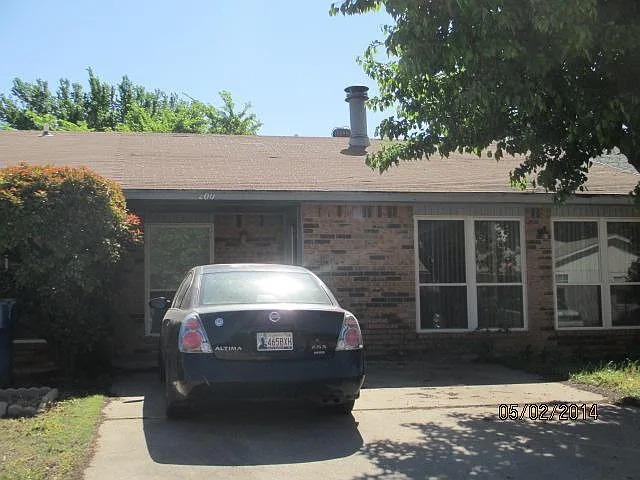 200 Kathleen Dr #200