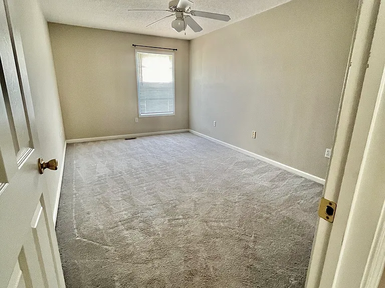 127 S Springview Dr — Photo 9