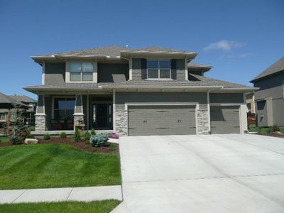 16346 S Summertree Ln, Olathe, KS, 66062