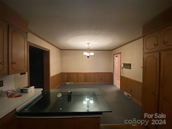 5th image of 2549 Silverbrook Ct