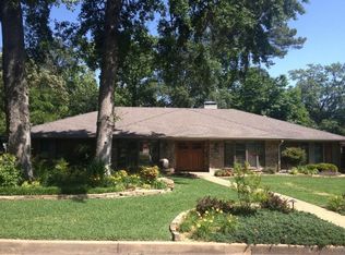 1606 Willowview St, Longview, TX 75604