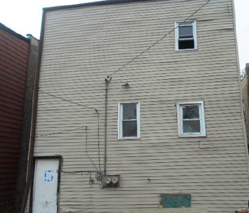 3rd image of 2615 S 59th Ct