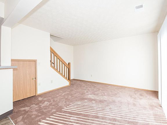 3rd image of 2304 Hardy Parkway St