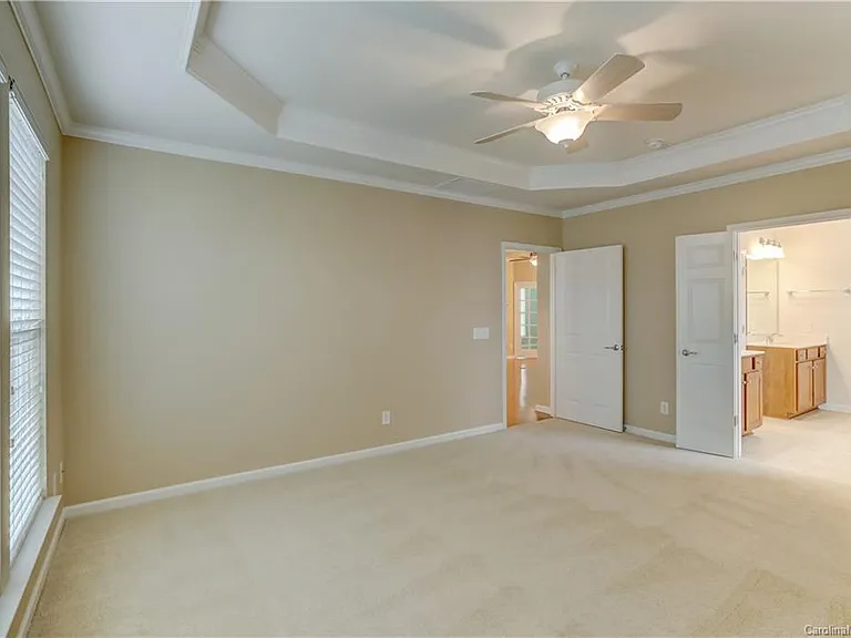 8118 Crater Lake Dr — Photo 29