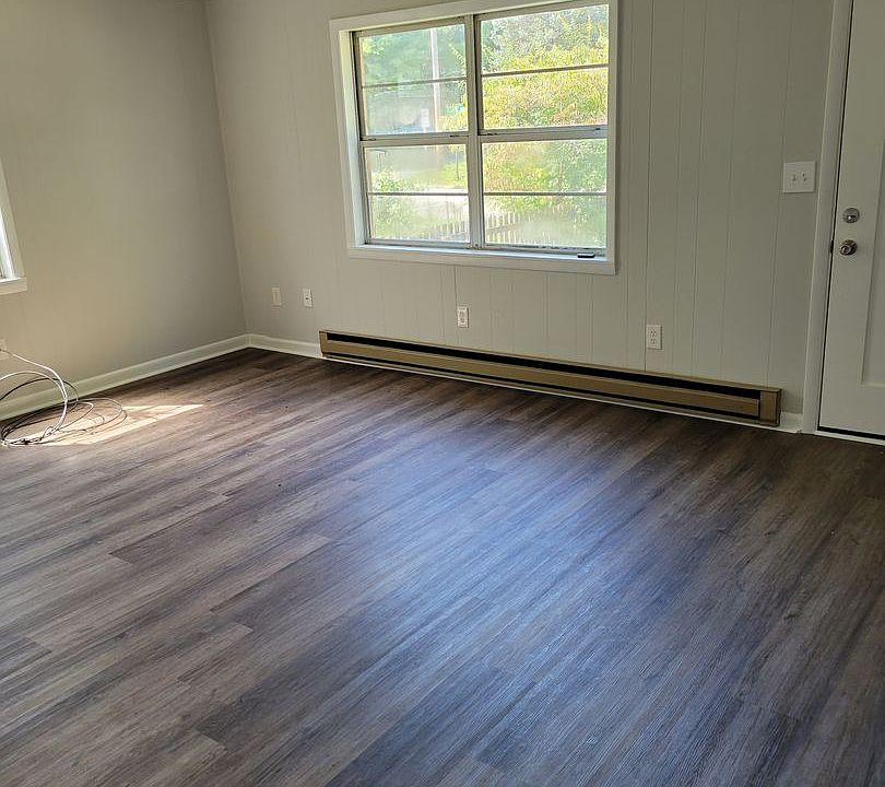 1st image of 902 E Unaka Ave #C