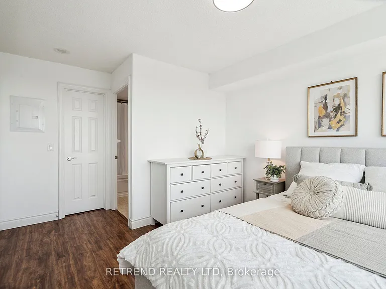15 Greenview Ave #2111 — Photo 17