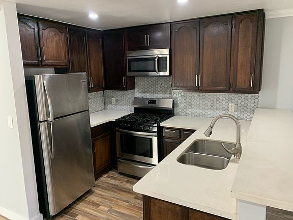 3rd image of 4323 Perlita Ave APT 17