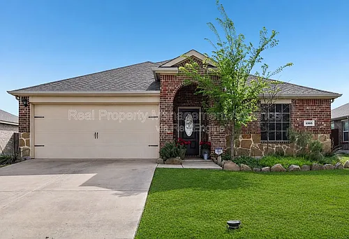 1305 Savannah Ridge Dr Photo 1 1305 Savannah Ridge Dr Photo 1