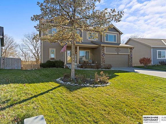 3rd image of 4311 Waterford Ave