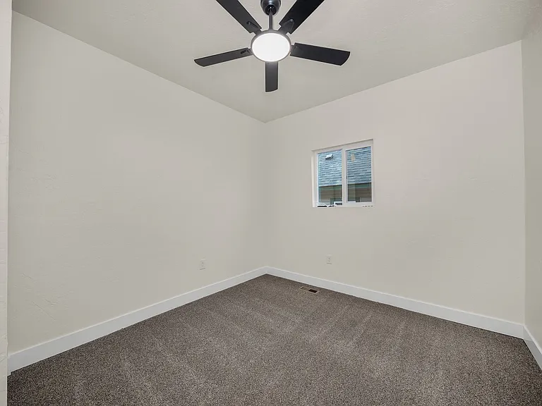 922 S Sherman St — Photo 12