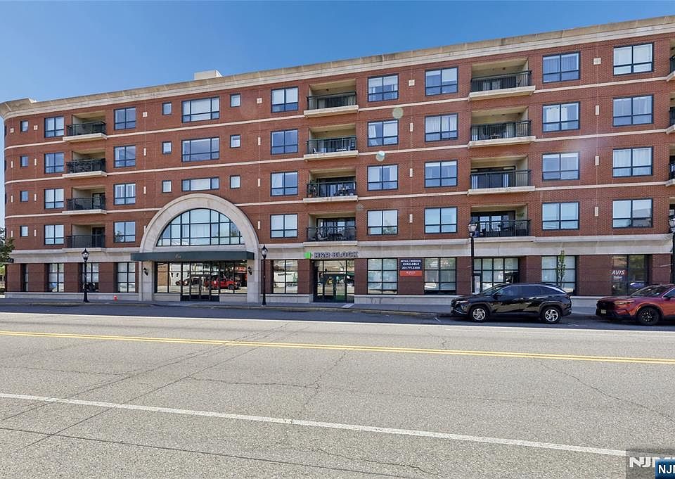 1st image of 1 Orient Way APT 204