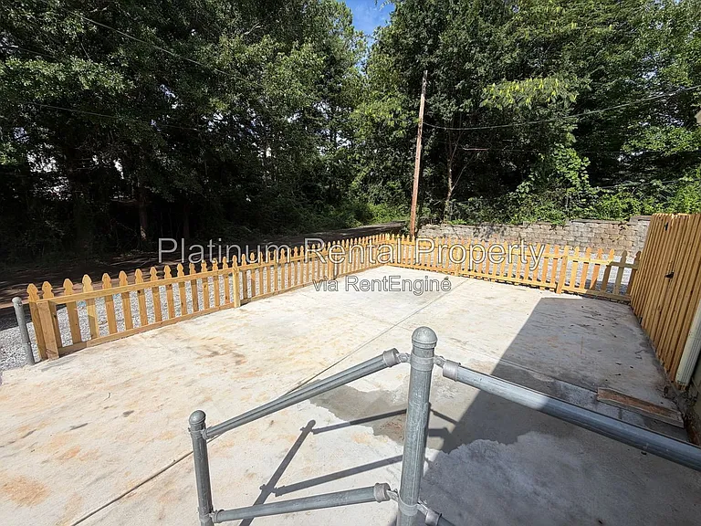 1868 Quarry Rd NW — Photo 33