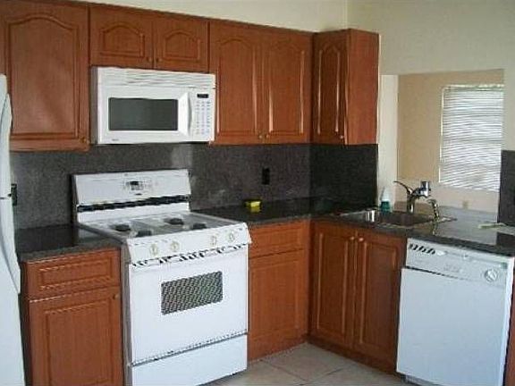 5th image of 9350 NW 25th Ct