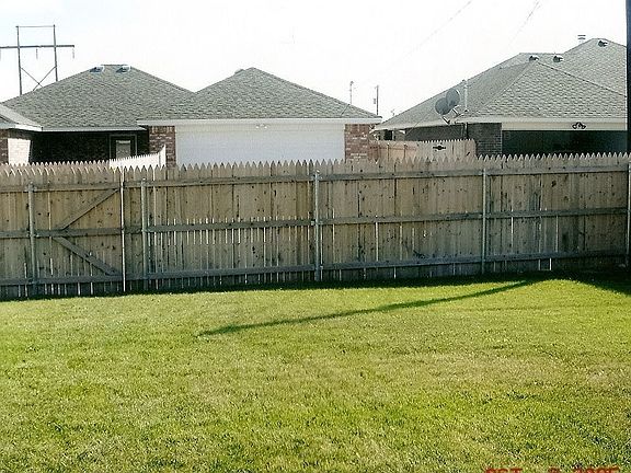 3rd image of 2112 SE 38th Ave