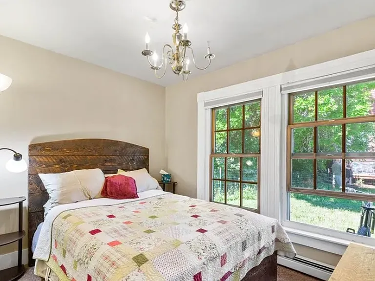 506 West Babcock — Photo 7