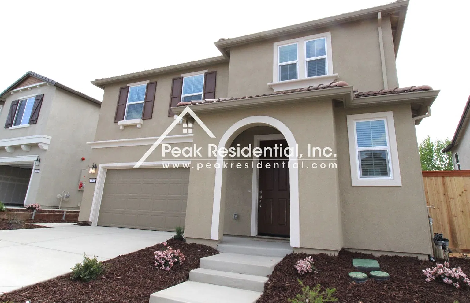 Newer Rocklin 4bd/2.5ba House with 2 Car Garage — Photo 3
