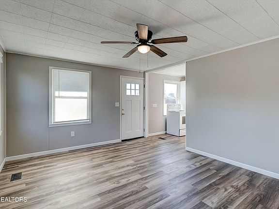 4th image of 508 Arthur Ave
