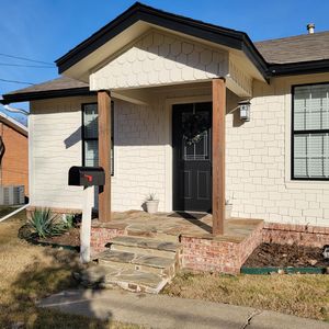 1603 Baxley St, Carrollton, TX, 75006