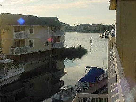 4th image of 775 Gulf Shore Dr Unit 2026