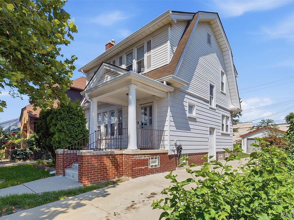 1st image of 5056 Maple St