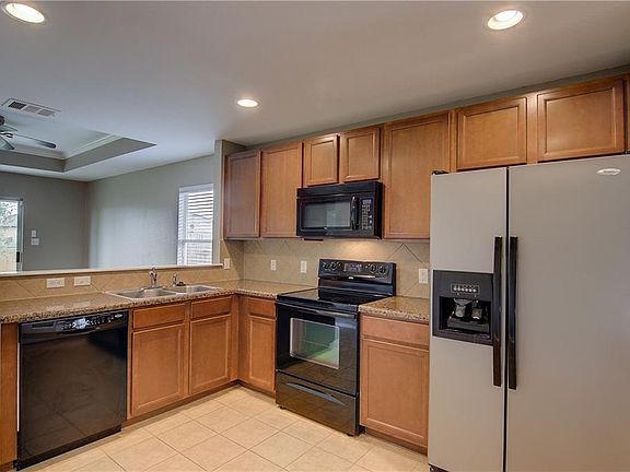 2nd image of 212 Foxglove Dr