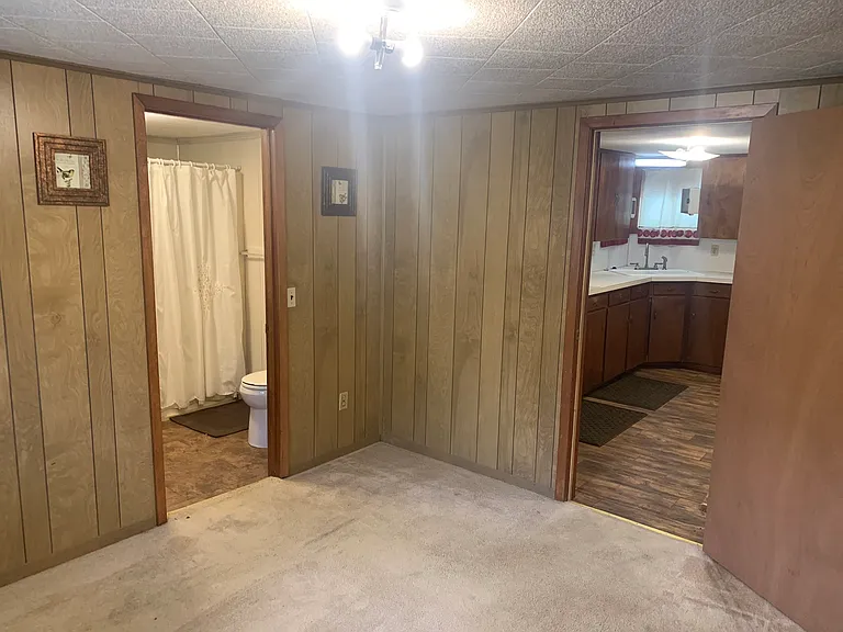 10704 State Highway 185 S — Photo 33