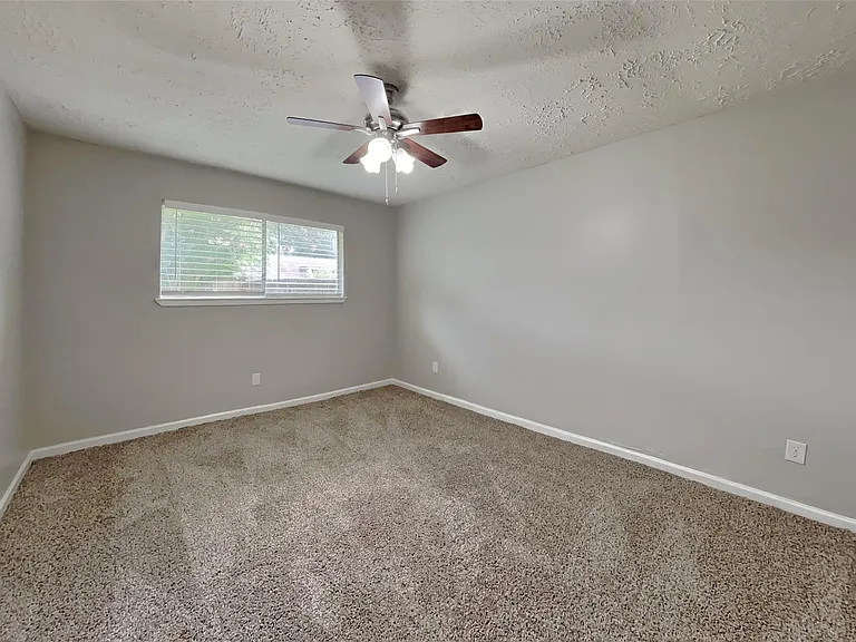 14227 Bella Dr — Photo 14