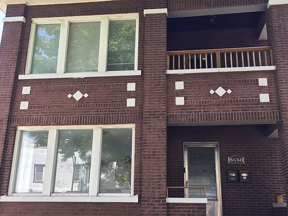 3rd image of 8650 S Colfax Ave #1