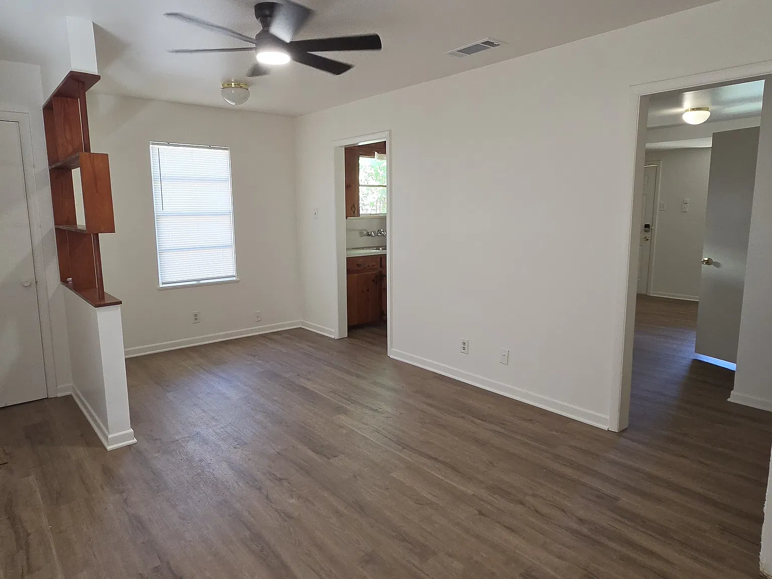 3 bed, 1070 sqft, $2,300 — Photo 3