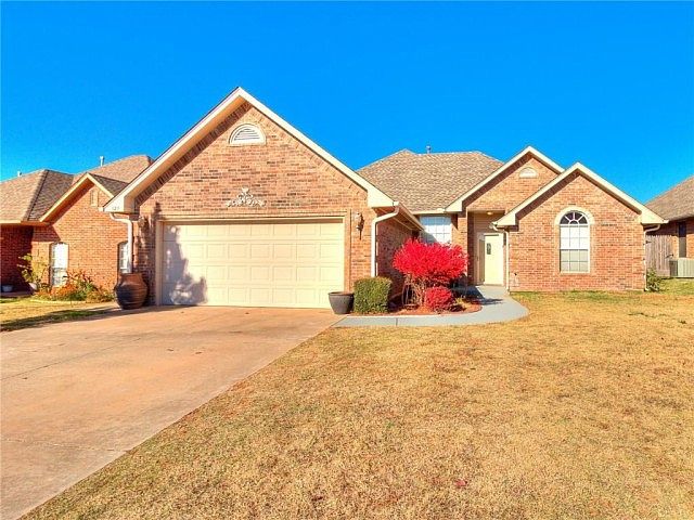 1st image of 625 E Elder Ln