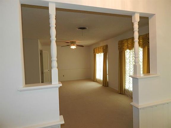 5th image of 3118 San Miguel Dr