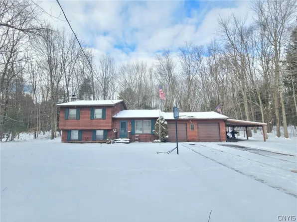 13 Sauter Rd, Central Square, NY 13036