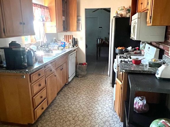 5th image of 7313 Grenola Way