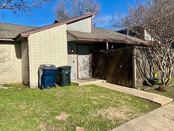 2nd image of 209 Bucknell Ct