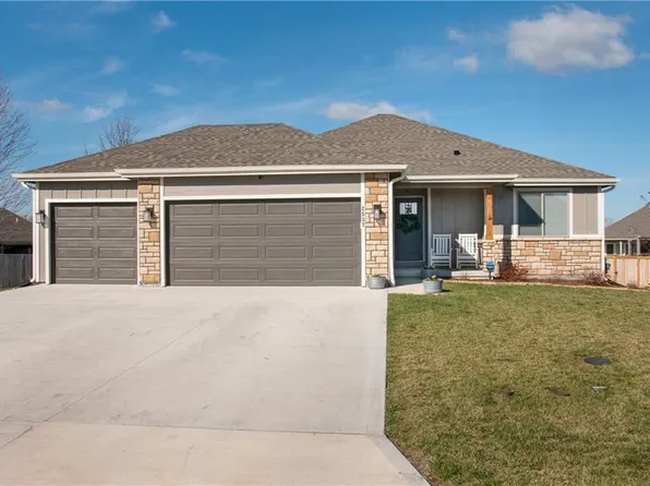 2537 Elm St, Eudora, KS 66025