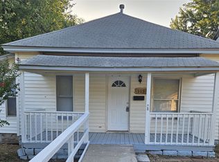 305 S 4th St, Tonkawa, OK 74653