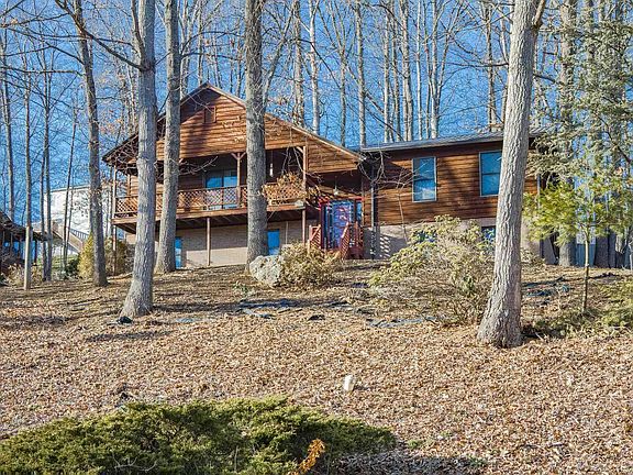 3rd image of 1270 Sherwood Dr