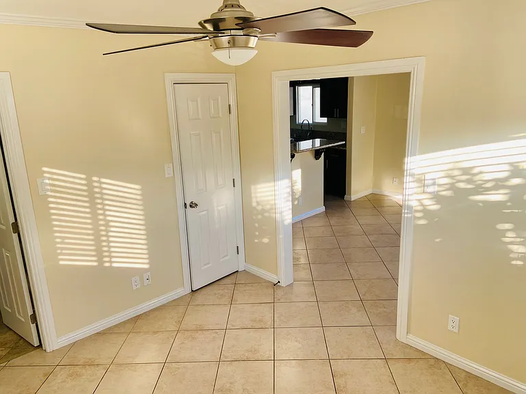 641 S Avenue 59 — Photo 9