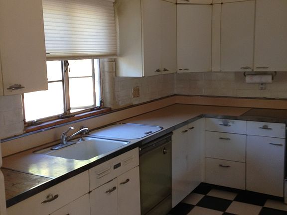 5th image of 4971 N Ione St