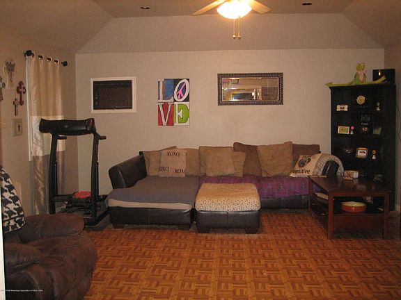 3rd image of 2087 Coral Hills Dr