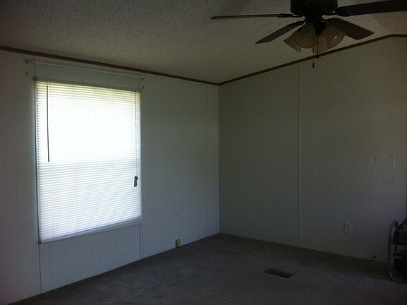 5th image of 121 Corinne St