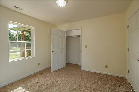 40 Eddie Dr — Photo 13