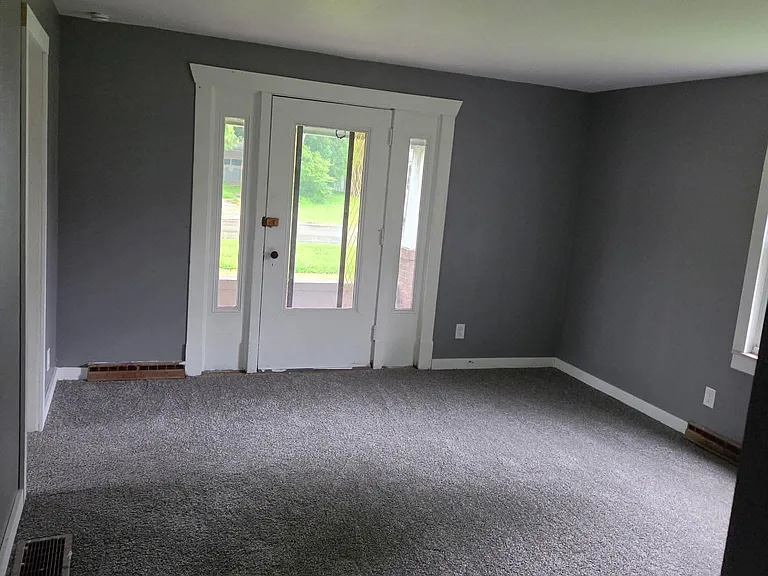 1023 Warren Rd #B — Photo 3