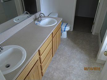 3rd image of 90 Nighthatch Dr