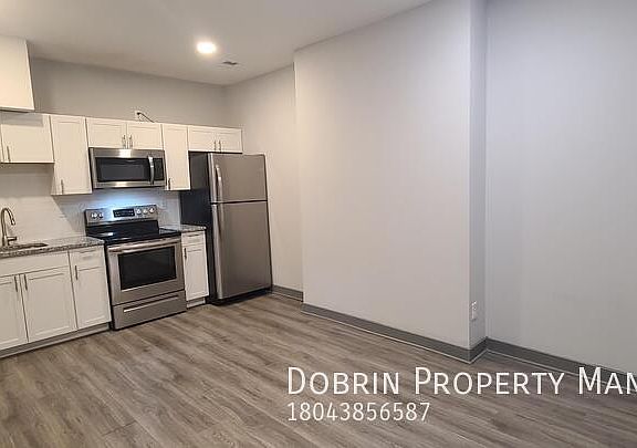 4th image of 106 E Clay St #B